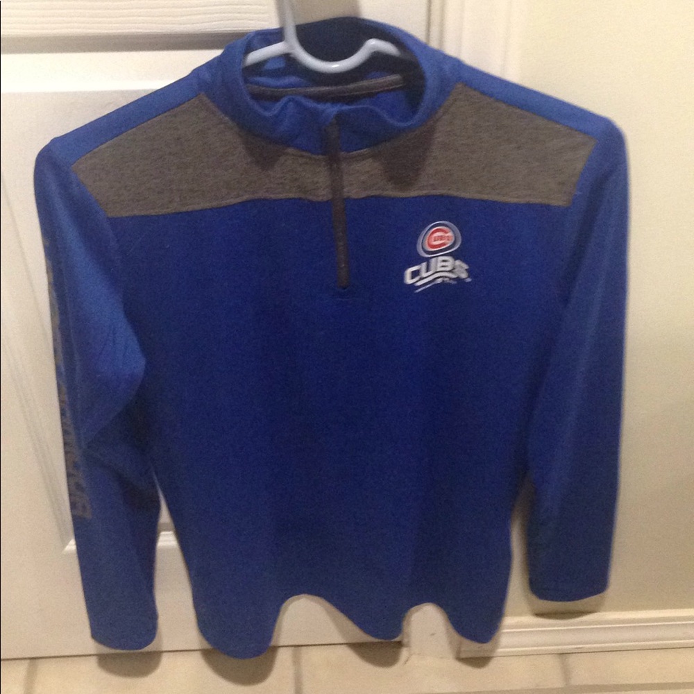 Cubs sweater